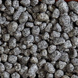 Granulati Zandobbio Okrasné kameny Granito Montorfano 15/25mm 25 kg